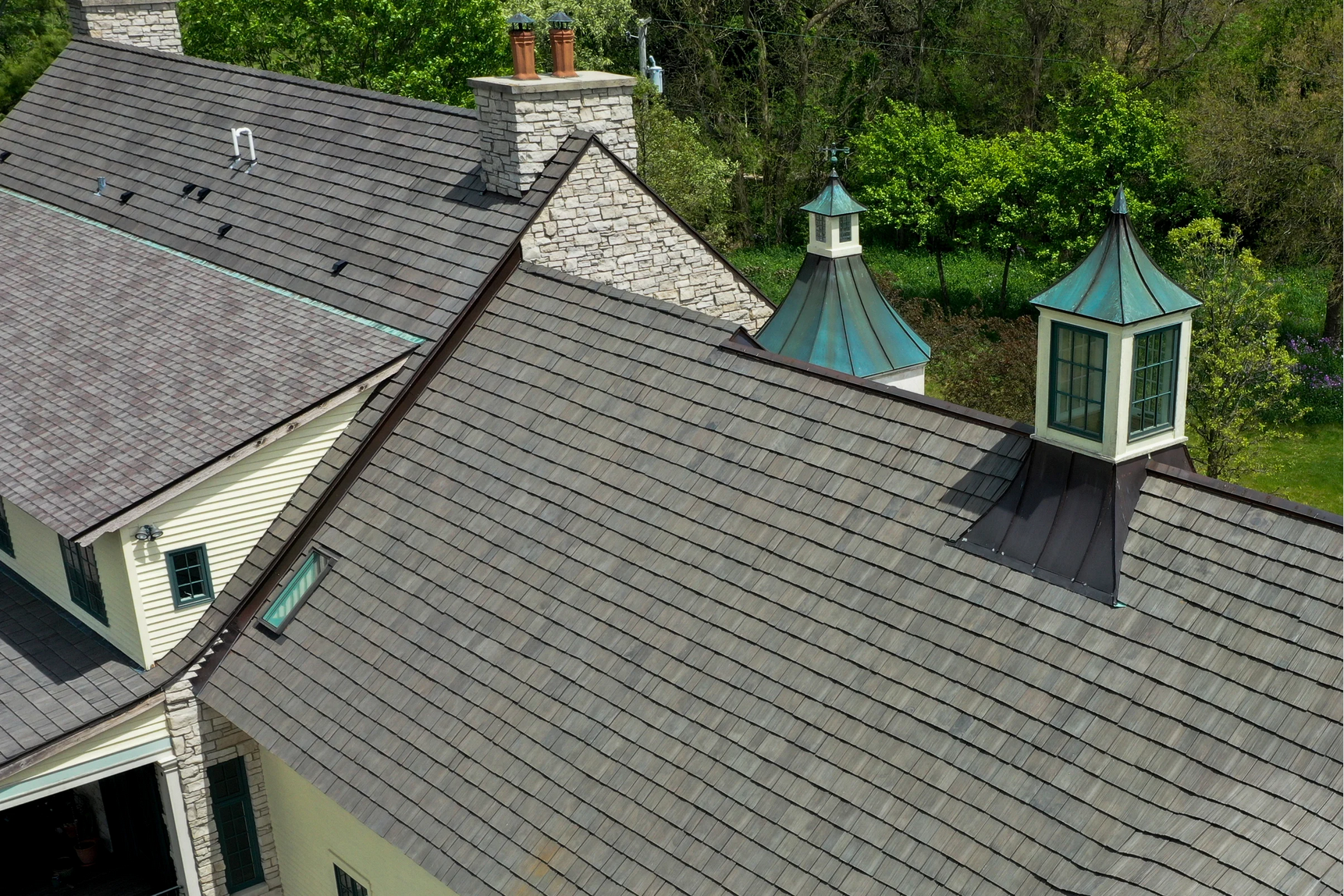 Trendy Roof Styles for Modern Farmhouses
