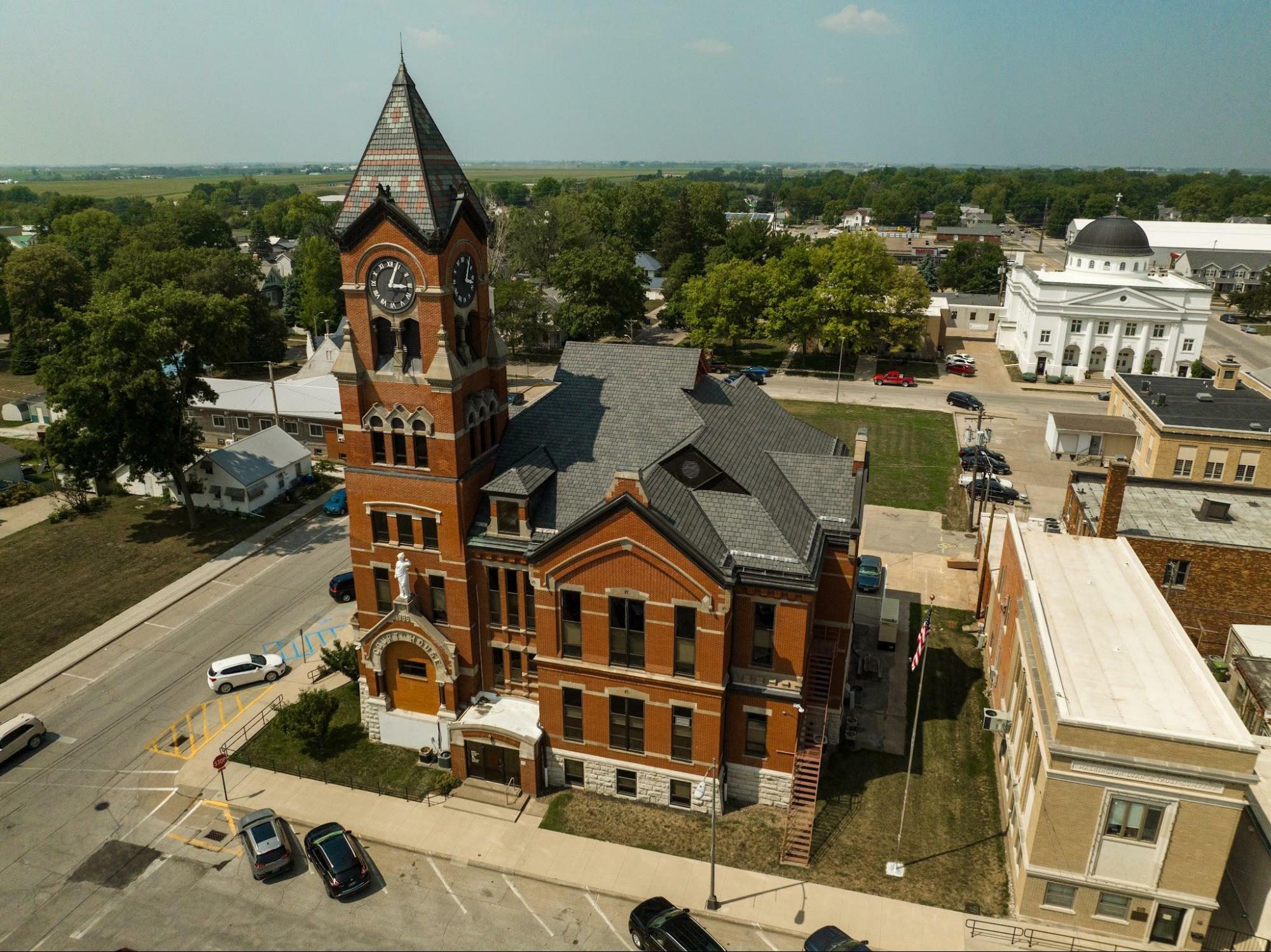 Iowa Courthouse