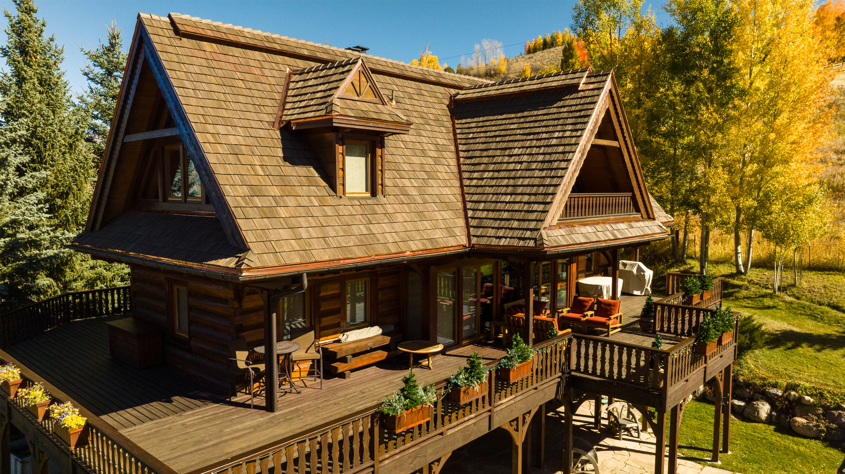 Poland House - Cedar Shake Roof