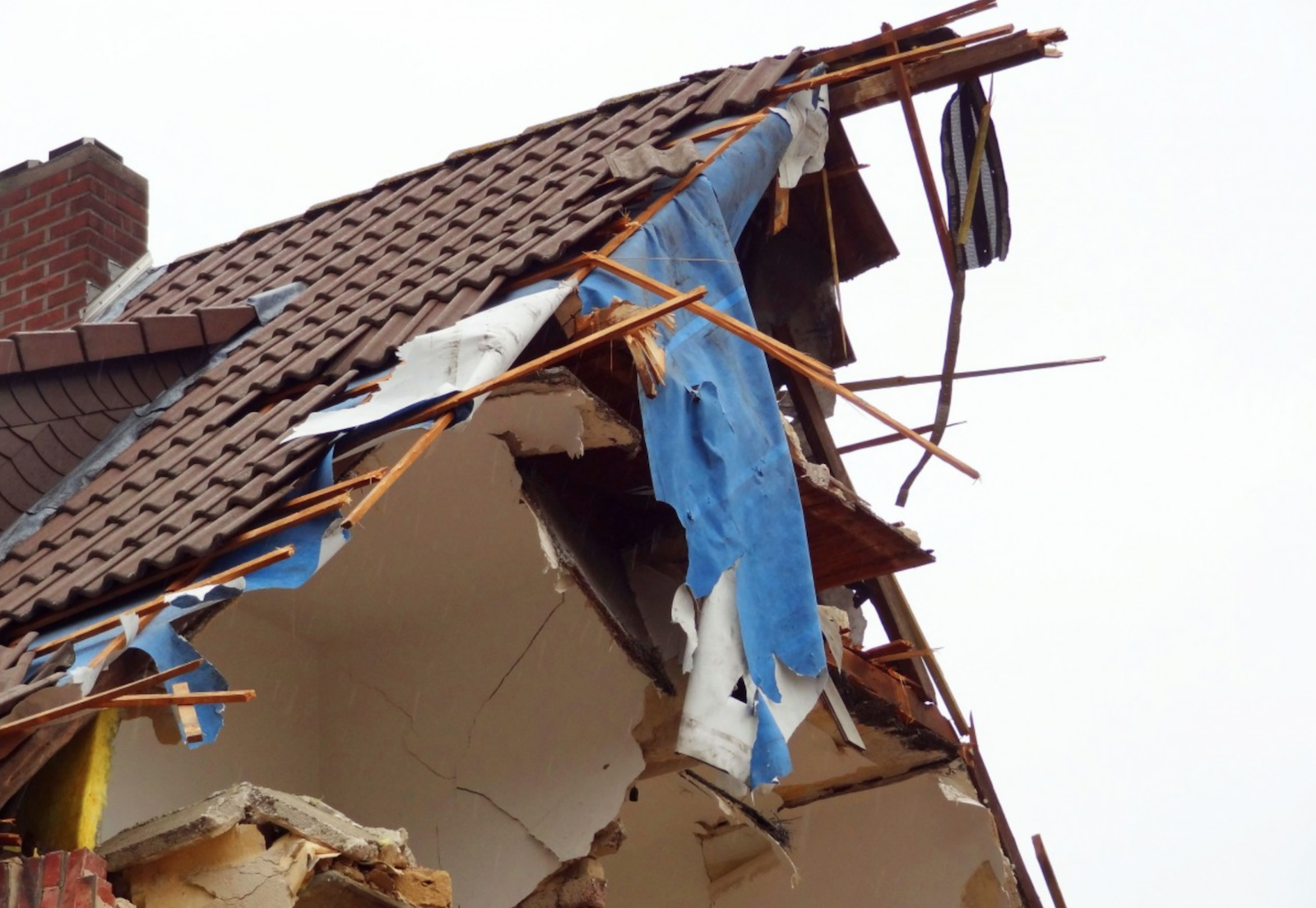 Low-Quality Roof Integrity